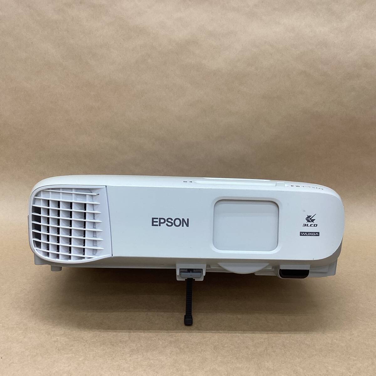 【2511049512-2】 ランプ使用51時間 エプソン プロジェクター EB-990U 3800ルーメン HDMI D-SUB USB-B HDMIケーブル リモコン ソフトケース拍卖