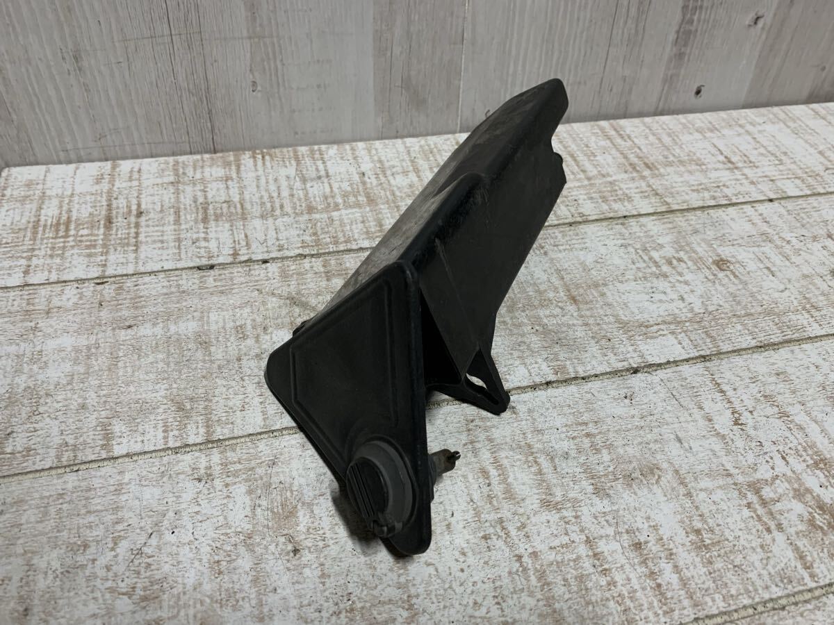 ヤマハ SR400/SR500 純正 ツールボックス 車載工具入れ 小物入れ キー無し【25K088】拍卖