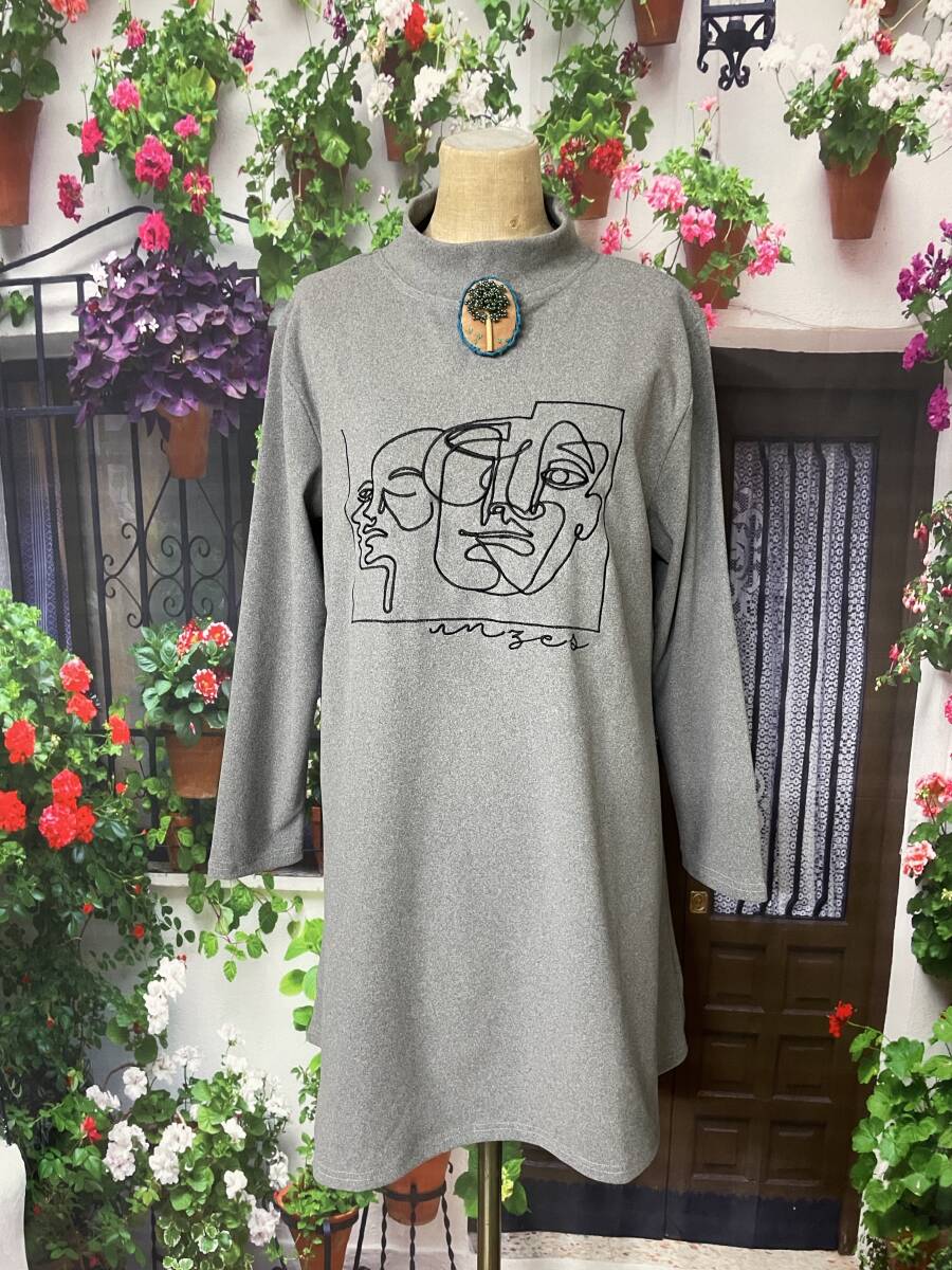 ★新品 絵画風 ピカソ柄 刺繍入り 両面起毛 暖か♪ マシュマロフリースチュニックM~L(GY) 拍卖