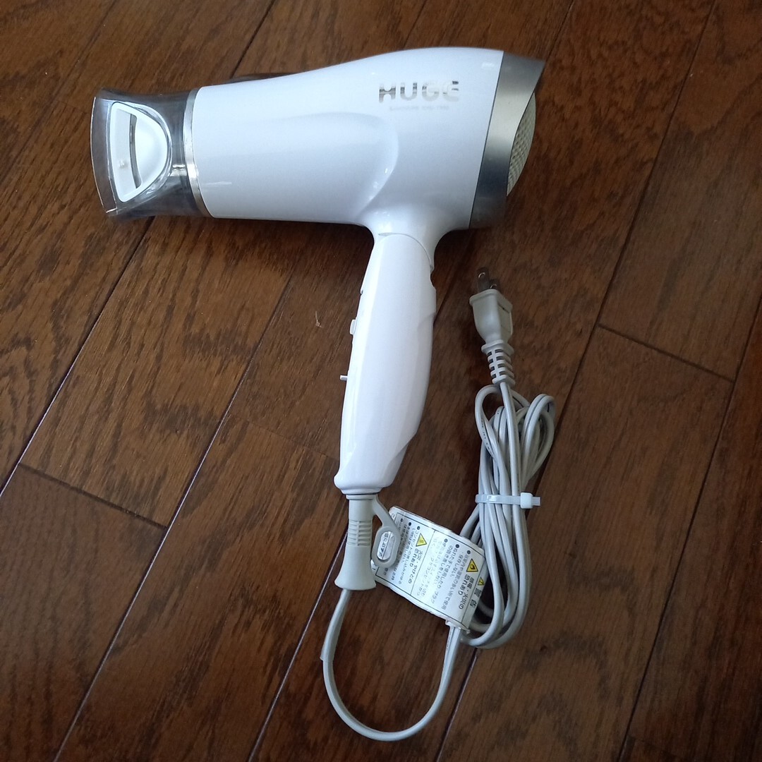 コイズミ ヘアードライヤー khd-1285 1200w 稼働品 ハンドル不具合あり プラスチック破損のため止まるところ以上に傾きます 拍卖