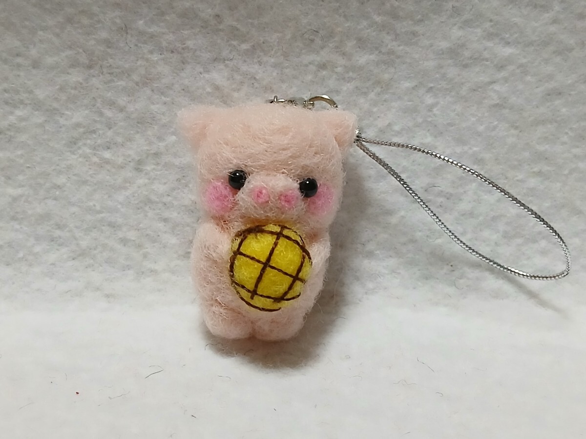 羊毛フェルト ハンドメイド 子ぶたちゃん 腹ペコ 仔ブタ 食いしん坊 豚さん メロンパン大好き ストラップ 菓子パン拍卖