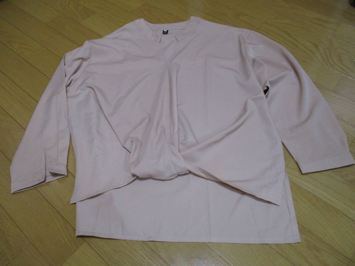 未使用保管品!ニュートラルデザイン★婦人用<長袖・ブラウス>★2XL ベージュ拍卖