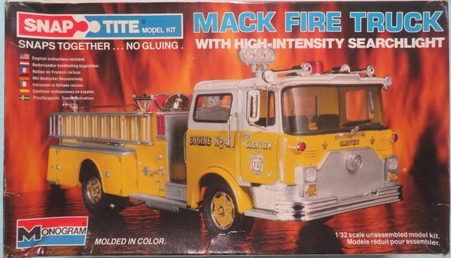 プラモデル 1/32 Monogram - 1214 - Mack Fire Truck with High Intensity Searchlight拍卖