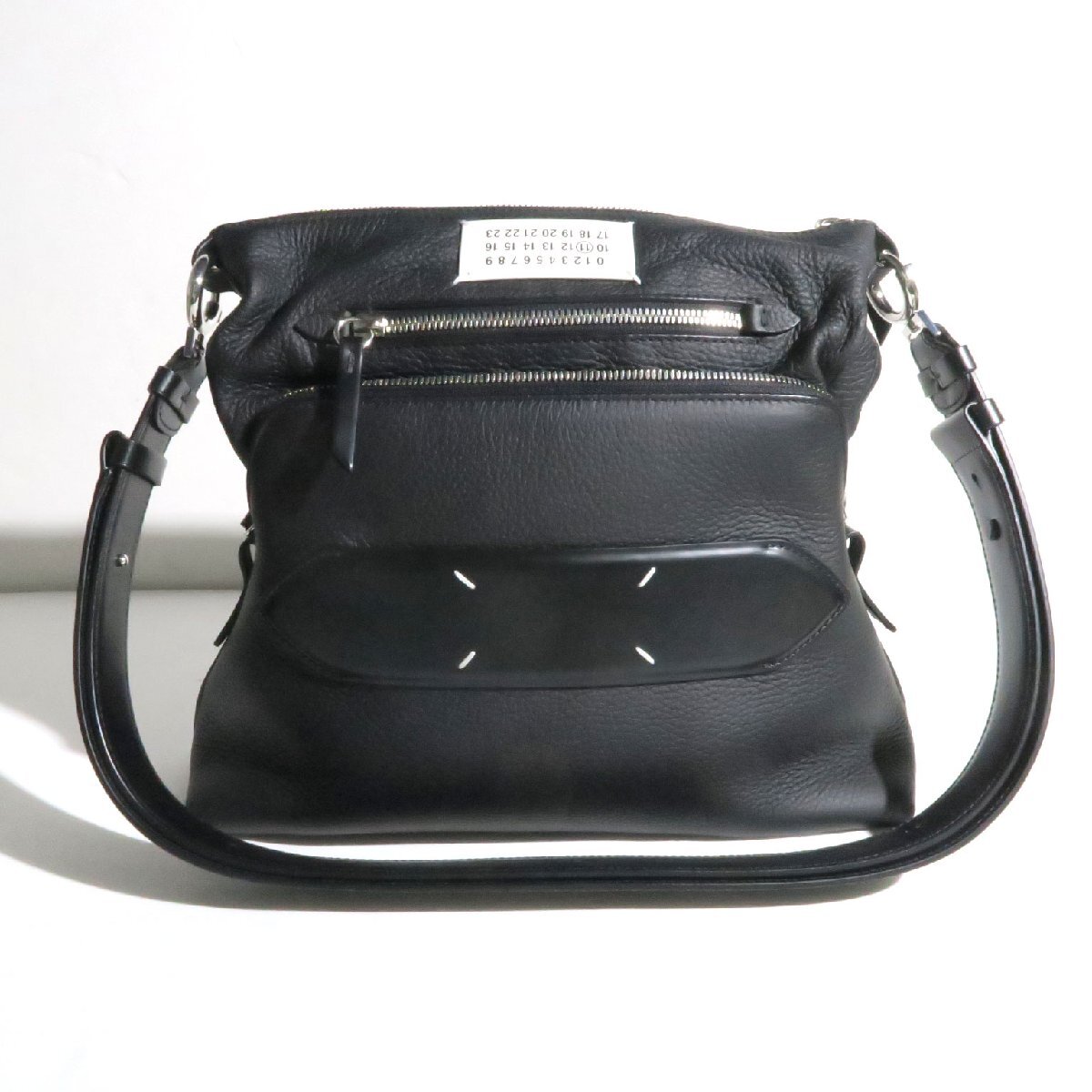 Maison Margiela 5AC Soft beauty case BLACK SB1WG0003-P4746 メゾンマルジェラ 5AC レザーショルダーバッグ スモール拍卖
