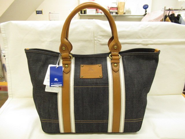 BURBERRY BLUE LABEL バーバリーブルーレーベル 新品タグ付き レア 大きめ デニム キャンバス トートバッグ ダークブルー★宅配便M★p0365拍卖