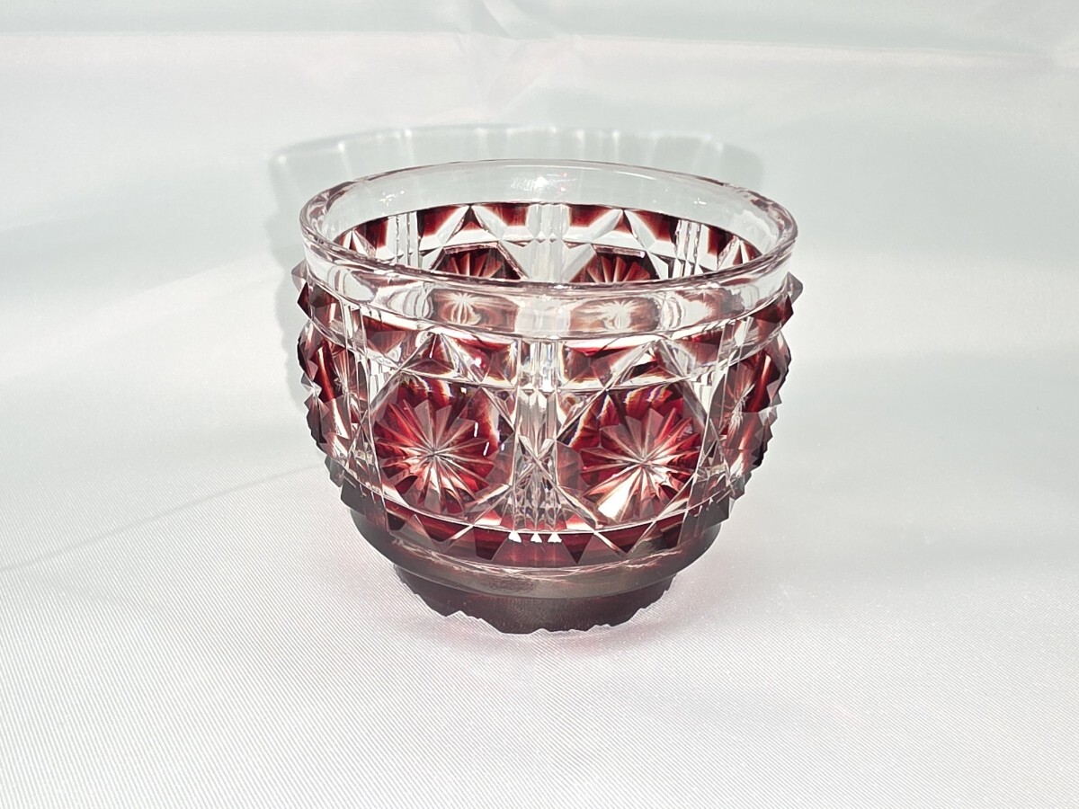 島津薩摩切子 ぐい呑 酒器 色被せガラス 切子猪口 薩摩ガラス工芸作 復元 赤 八角籠目拍卖