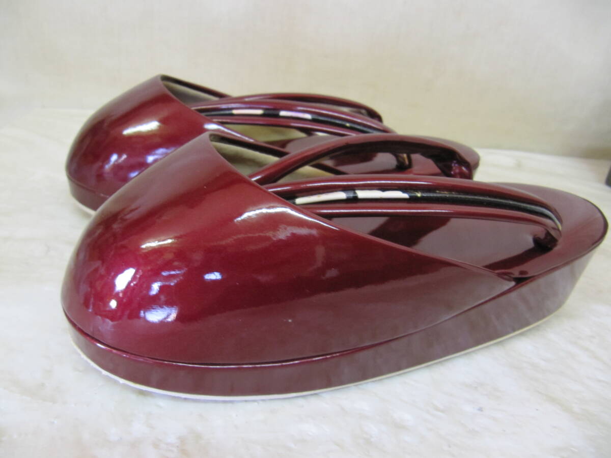 和装★濃い赤エナメル系★防寒草履&★中古美品★和装全般に使用できます拍卖