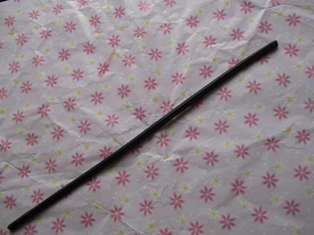 ダイハツ キャストアクティバ LA260S DAIHATSU CAST ACTIVA/TMP フロントグラファイトワイパーラバー 運転席側 V98NDW551 8.6mm幅550mm 1本拍卖