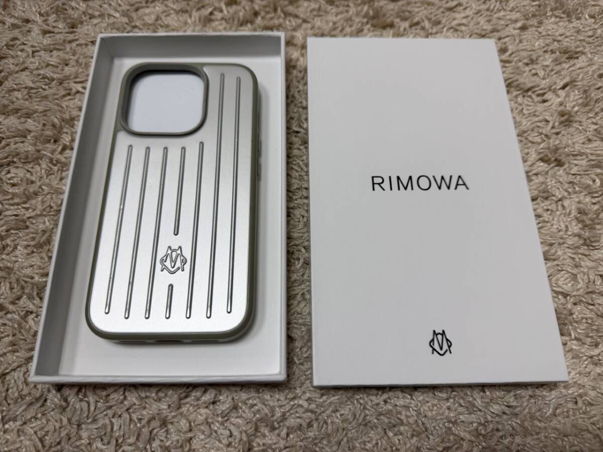 RIMOWA リモワ iPhone15 Pro ケース シルバー アルミニウム製 スマホケース 送料無料拍卖
