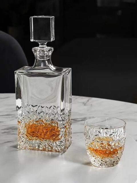 700ml ウイスキーデカンタ クラシック 酒デキャンタ ヴィンテージ風 ワイン ウィスキー ブランデー?鉛フリー デカンタ クリスタルデカンタ拍卖