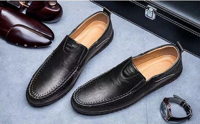 シューズ 革靴 ウォーキングシューズ ビジネススニーカー 通勤シューズ スリッポン 滑りにくい グリップ 履きやすい 防水 ブラック 26.5cm拍卖