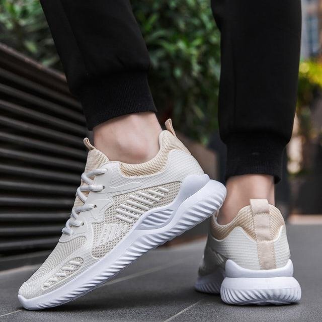 ランニングシューズ スニーカー メンズ メンズシューズ 紐靴 メッシュ ローカット 防滑ソール アウトドア 運動靴 春秋 米色27cm拍卖