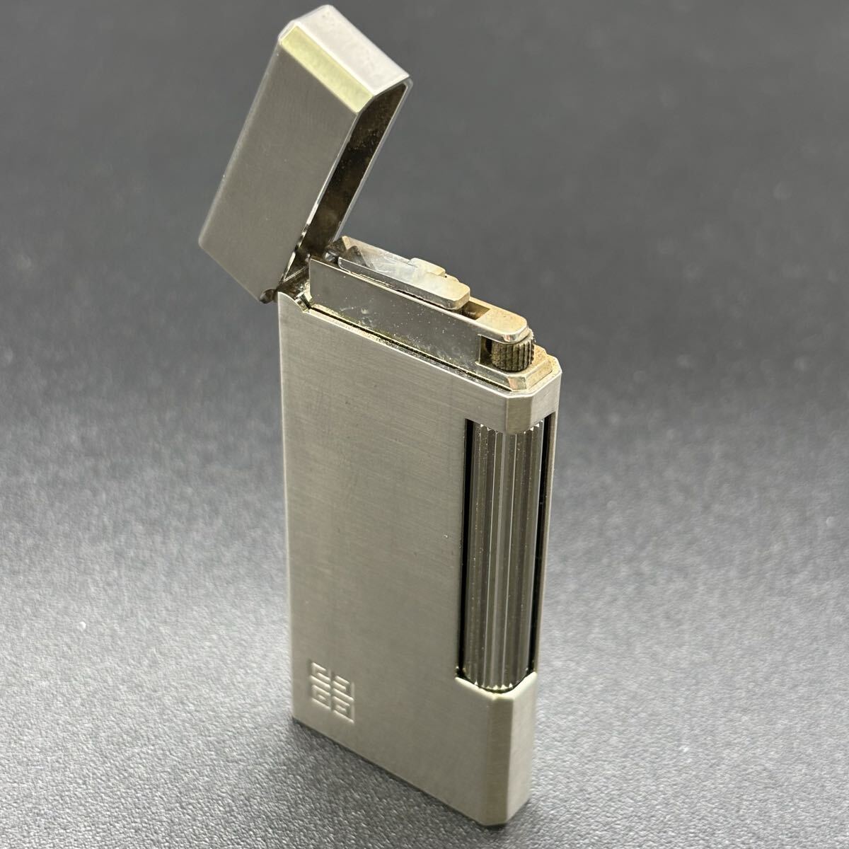 【GIVENCHY】ジバンシィ 2000 ◆ ガスライター ローラー式 シルバー 喫煙具 喫煙グッズ ヴィンテージ SH251114-002拍卖