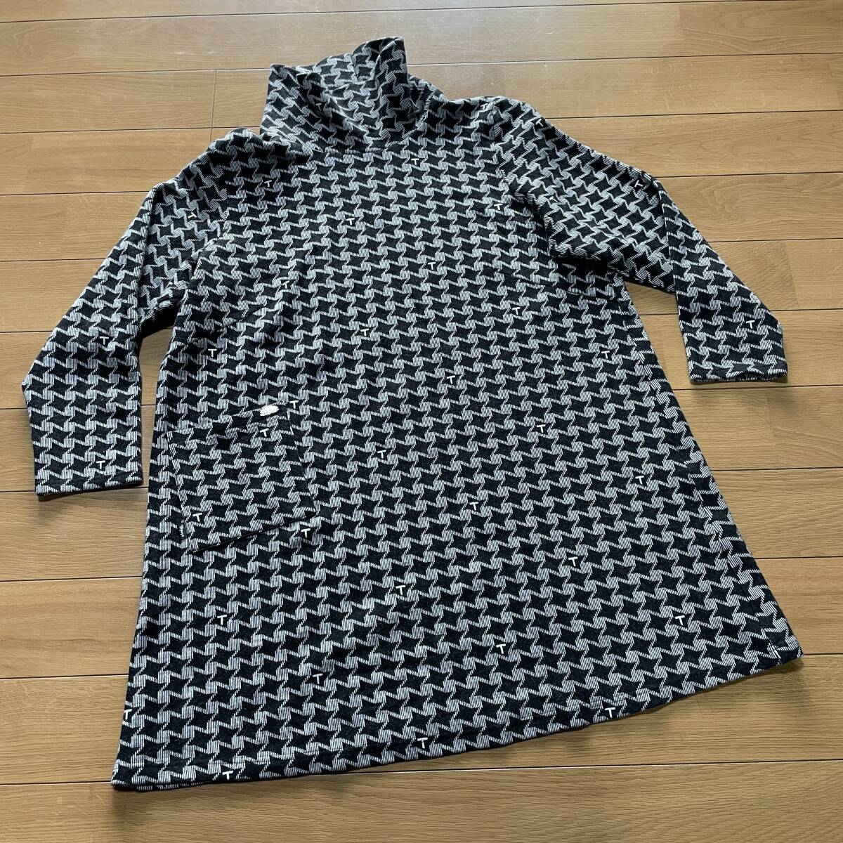 A-22 TOP YS(アトリエドール/日本製) サイズ 86! モノトーン/総柄 ウール(40%)ニットチュニック/ワンピース拍卖