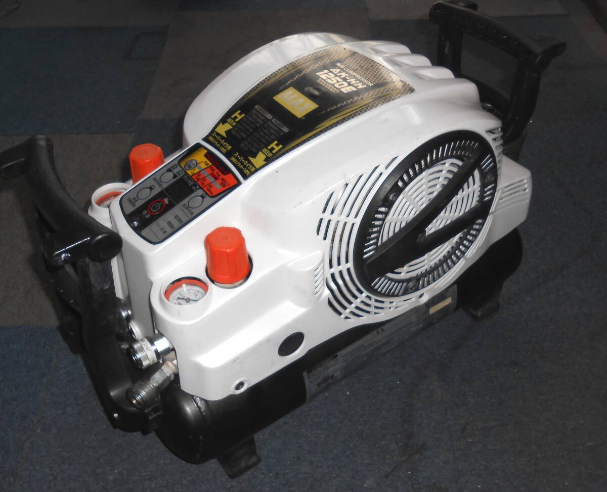 整備済3ケ月間保証付 MAXエアコンプレッサー AK-HH1250E 50/60Hz 点検ランプ解除済 高圧/高圧 拍卖