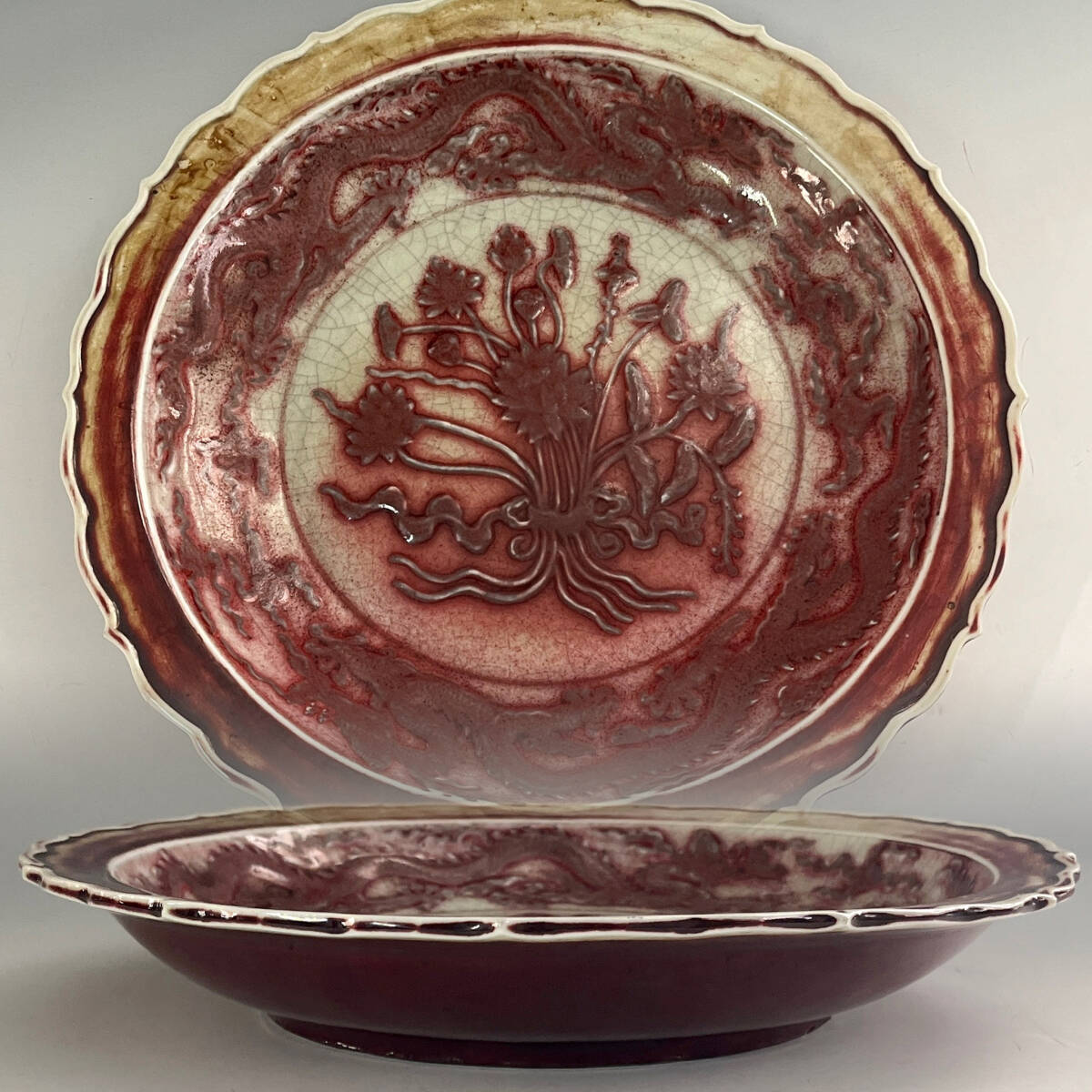 唐物 釉裏紅双龍花紋盤 元時代 中国美術 古玩 B9-48拍卖