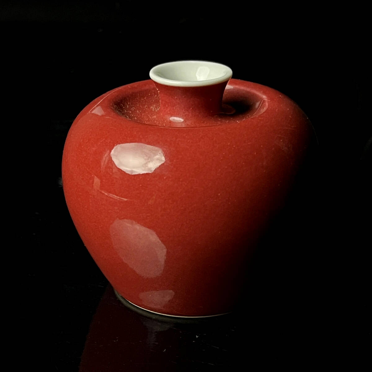 唐物 辰砂蘋果尊 大清康煕年製 款 文房四宝 水洗 中国美術 古玩 B8-56拍卖