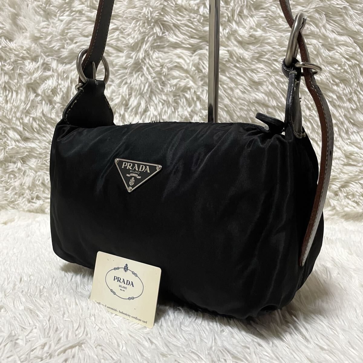 【良品】PRADA プラダ ワンショルダー アクセサリーポーチ バッグ バック 斜め掛け クロスボディ 肩掛け レディース ナイロン ブラック 黒拍卖