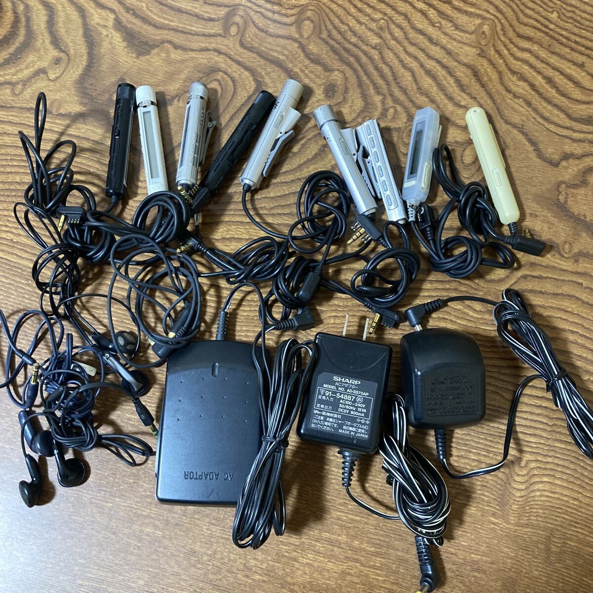 ジャンク ポータブルMDプレーヤー MDウォークマン リモコン他 ジャンク拍卖