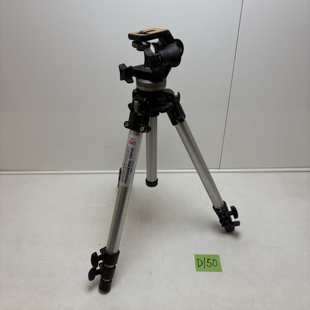 ★D150 Manfrotto マンフロット ART190 三脚 カメラ三脚 Professional Tripod イタリア製 中古品 ★拍卖