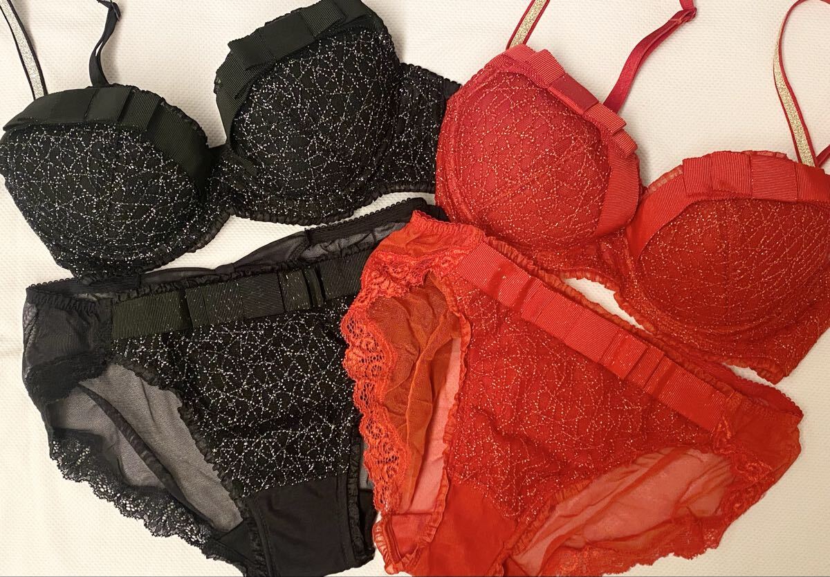 未使用 Triumph ブラジャー&ショーツ 2セット C65 Mサイズ ラメリボン トリンプ 下着 ランジェリー拍卖