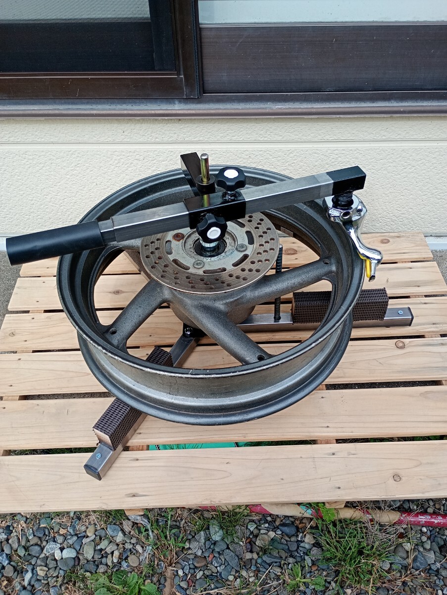 バイク用タイヤチェンジャー12インチ〜21インチまで。最安値数量2台拍卖