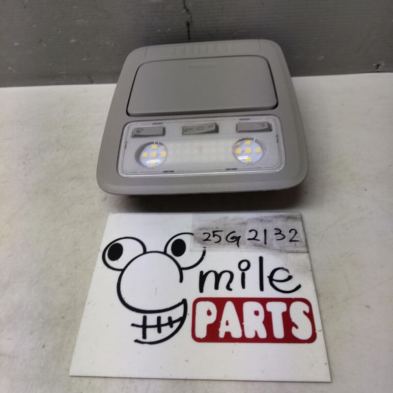 ZRR80W ヴォクシー 純正 フロントルームランプ 1D5-16-6/25G2132*同梱不可拍卖