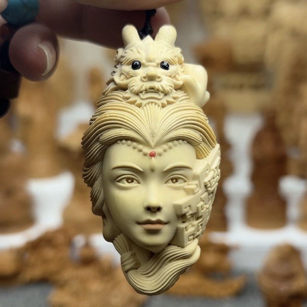 送料無料 仏教美術 新作 高級柘植木彫 大唐美人 天然木製ハンドメイド/細工彫刻 プレゼント/開運風水厄除け 根付 高さ約7.5cm拍卖