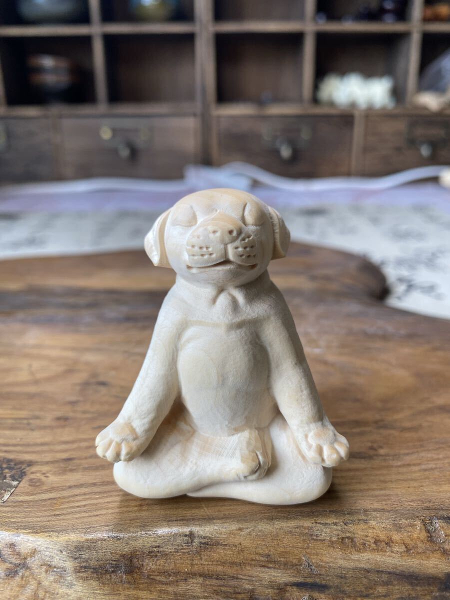 送料無料 禅座犬 可愛いワンチャン 犬の木彫り 彫刻工芸品 精密細工 細密彫刻 置物 開運 工芸品 黄楊木 柘植木材 良品 置物仏工芸品拍卖