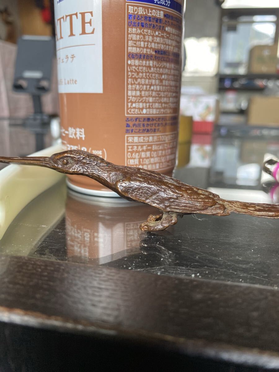 送料無料 古美術 キツツキ 啄木鳥 文鎮 書道具 文房具 置物 アンティーク 茶道具 9cm 金属工芸拍卖