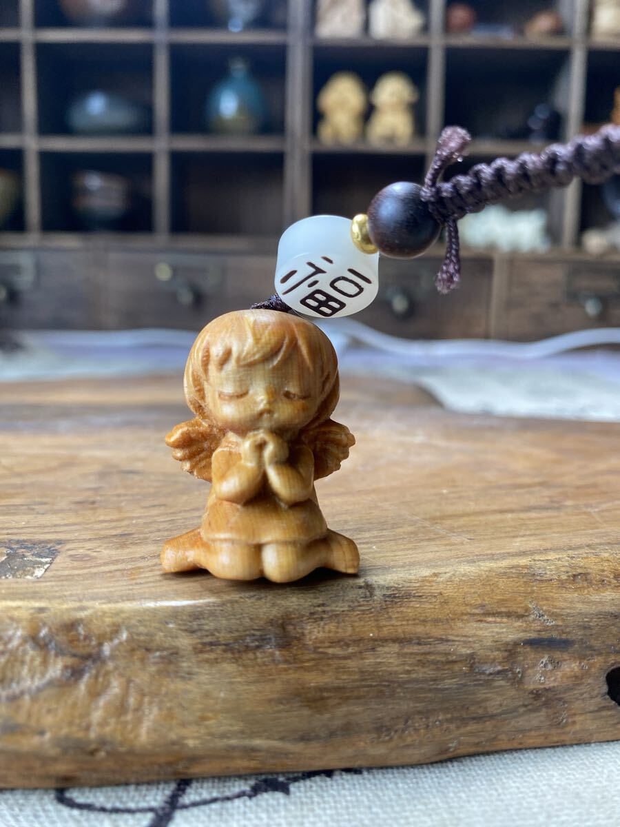 送料無料 木彫り 可愛い天使 置物/お守り/縁起物 美術品 工芸品 高さ約3.5cm拍卖