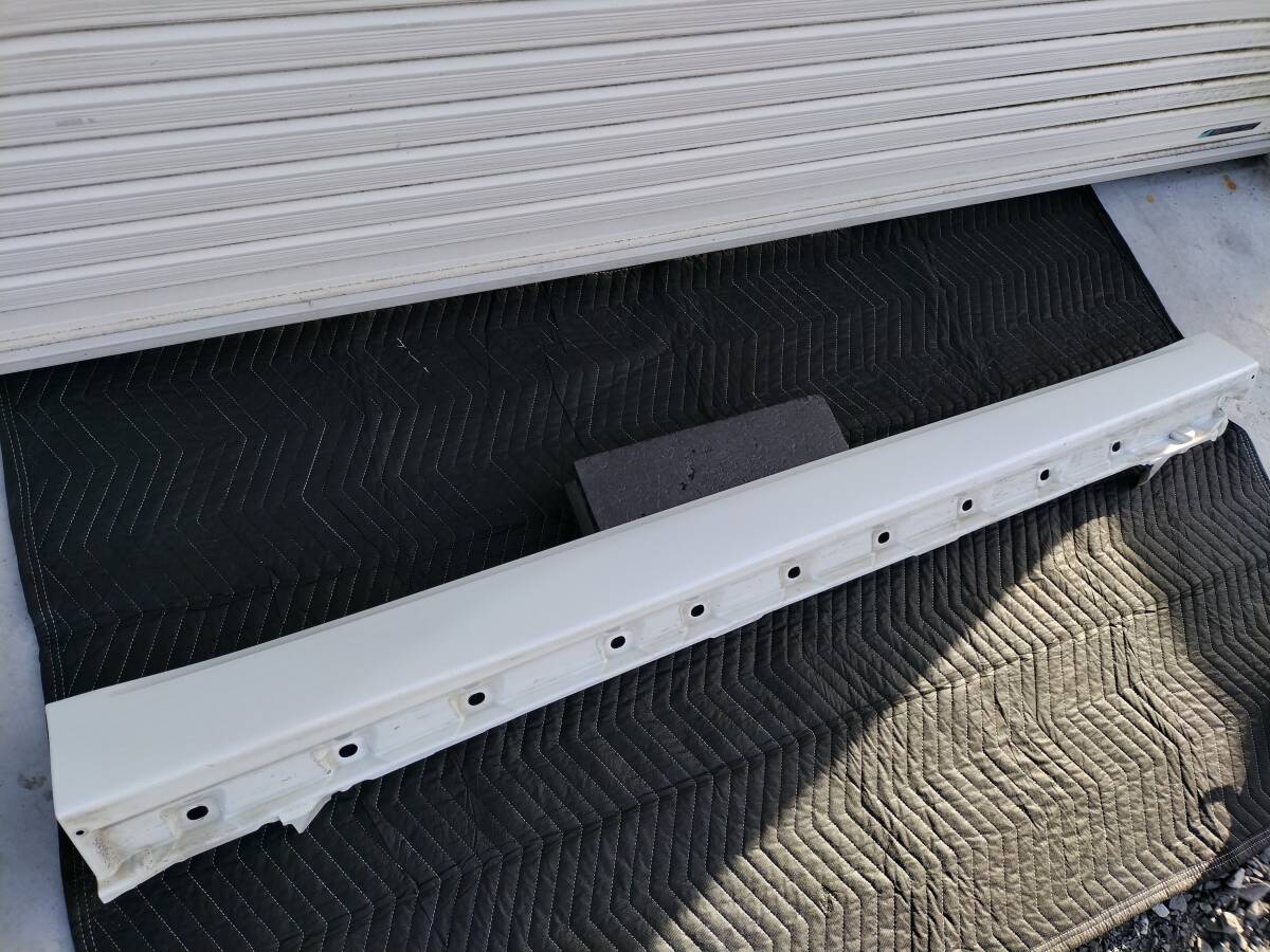 71106 SSZ4 Z☆スイフトスポーツ ZC32S ★サイドステップ 右側 運転席側 ZMT★スズキ 同梱不可 個人宅配達不可拍卖