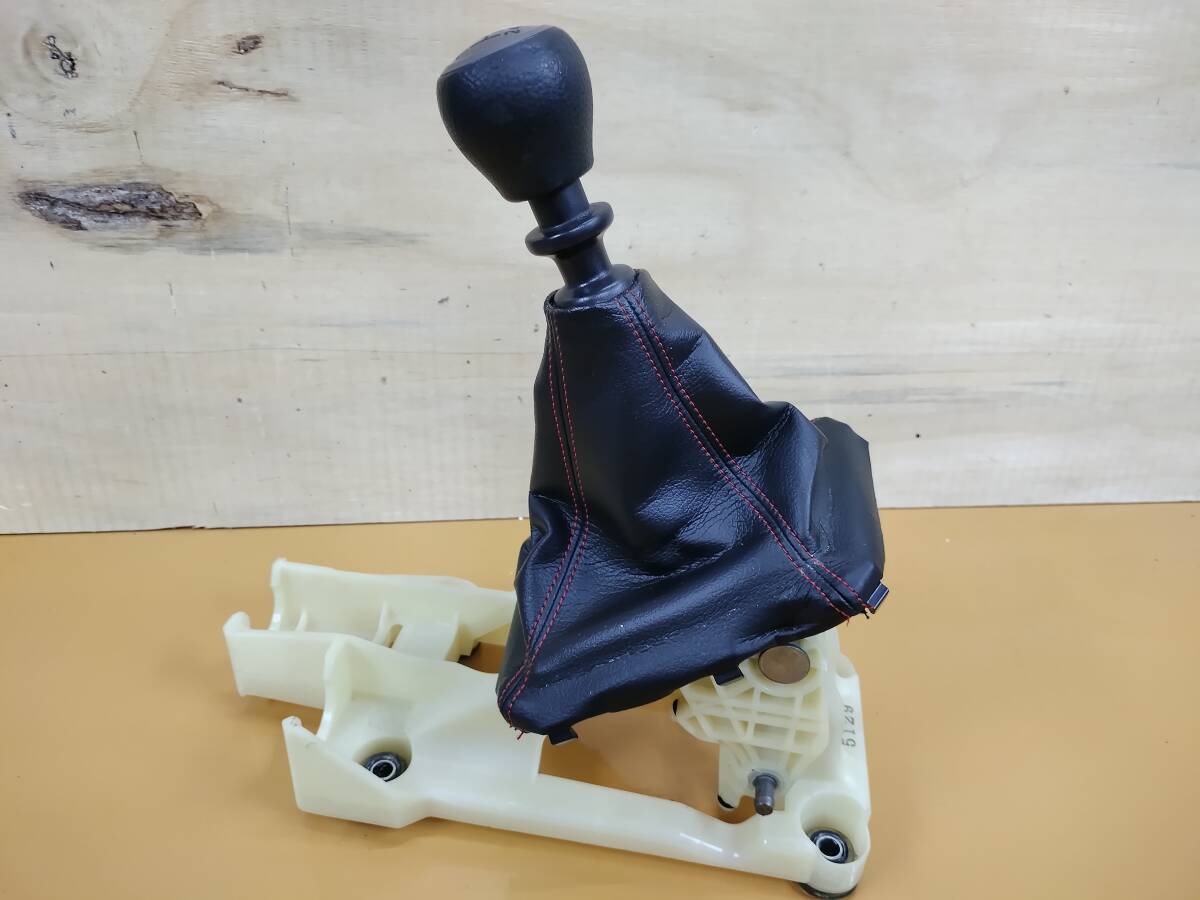 71106 SSZ33 L☆スイフトスポーツ ZC32S ★シフトレバー シフトノブ シフトブーツ マニュアル6速★スズキ 同梱不可 拍卖