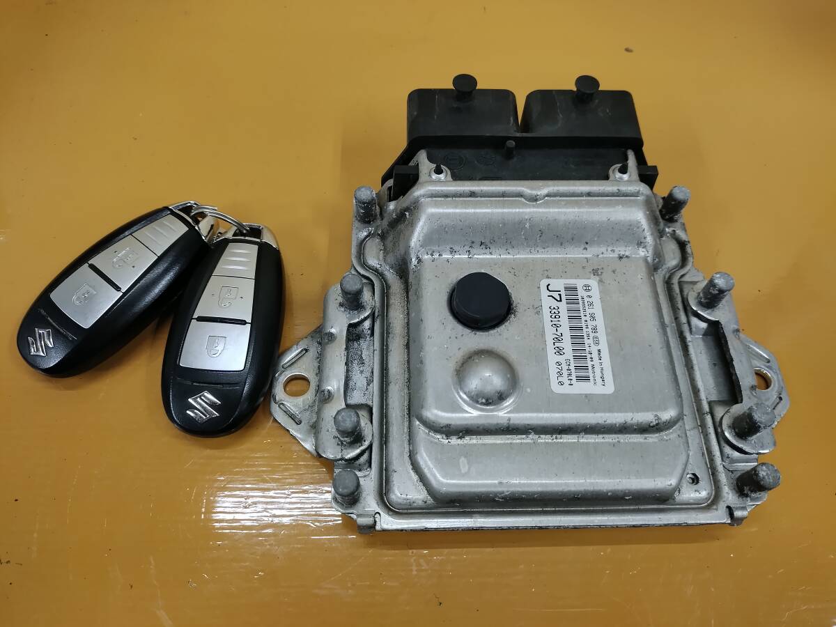 71106 SSZ53 M☆スイフトスポーツ ZC32S ★ECU キーレス 純正 エンジンコンピューター キーレス スマートキー★スズキ 同梱不可 拍卖