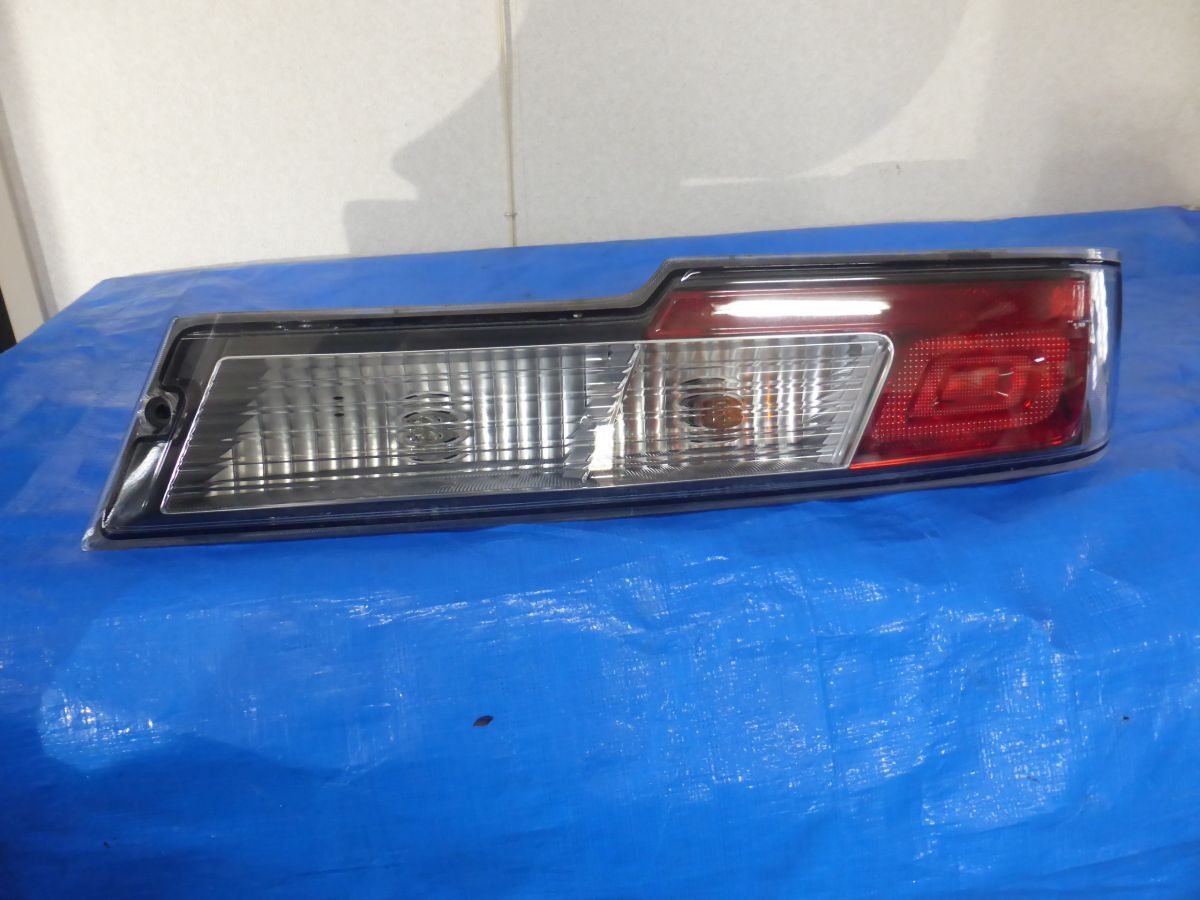 611 ハイゼット EBD-S321V 右 テールランプ テールライト コイト 220-6906C拍卖