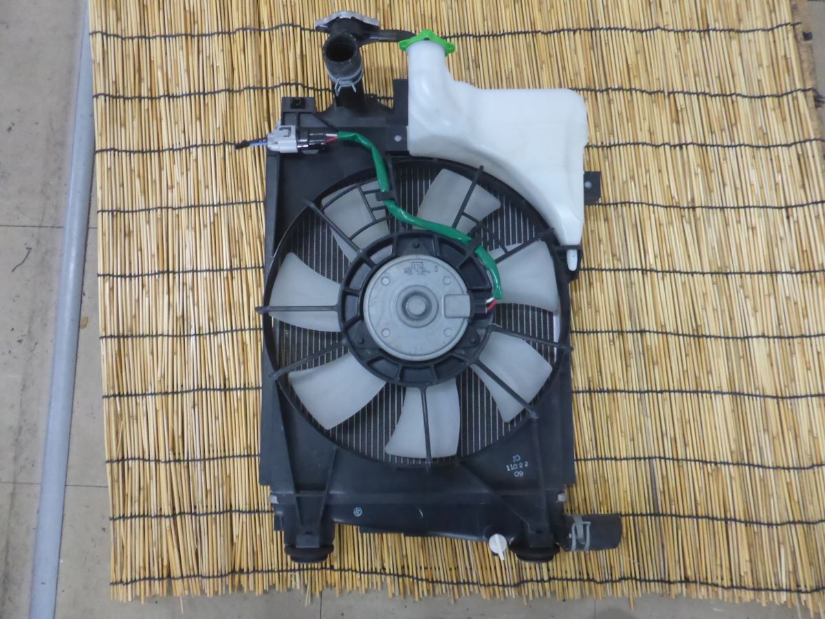 8 HE33S ラパン ラジエーター ラジエター 電動ファン ★ アルト HA36S ワゴンR MH53S拍卖