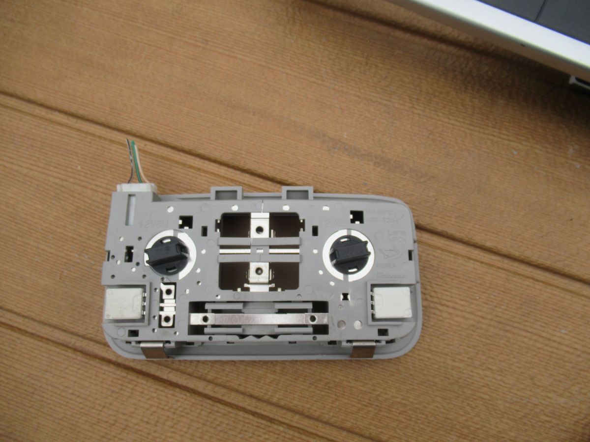 TR.03 L175S L185S ムーヴカスタム ★ ルームランプ 室内照明 純正 送料600円拍卖