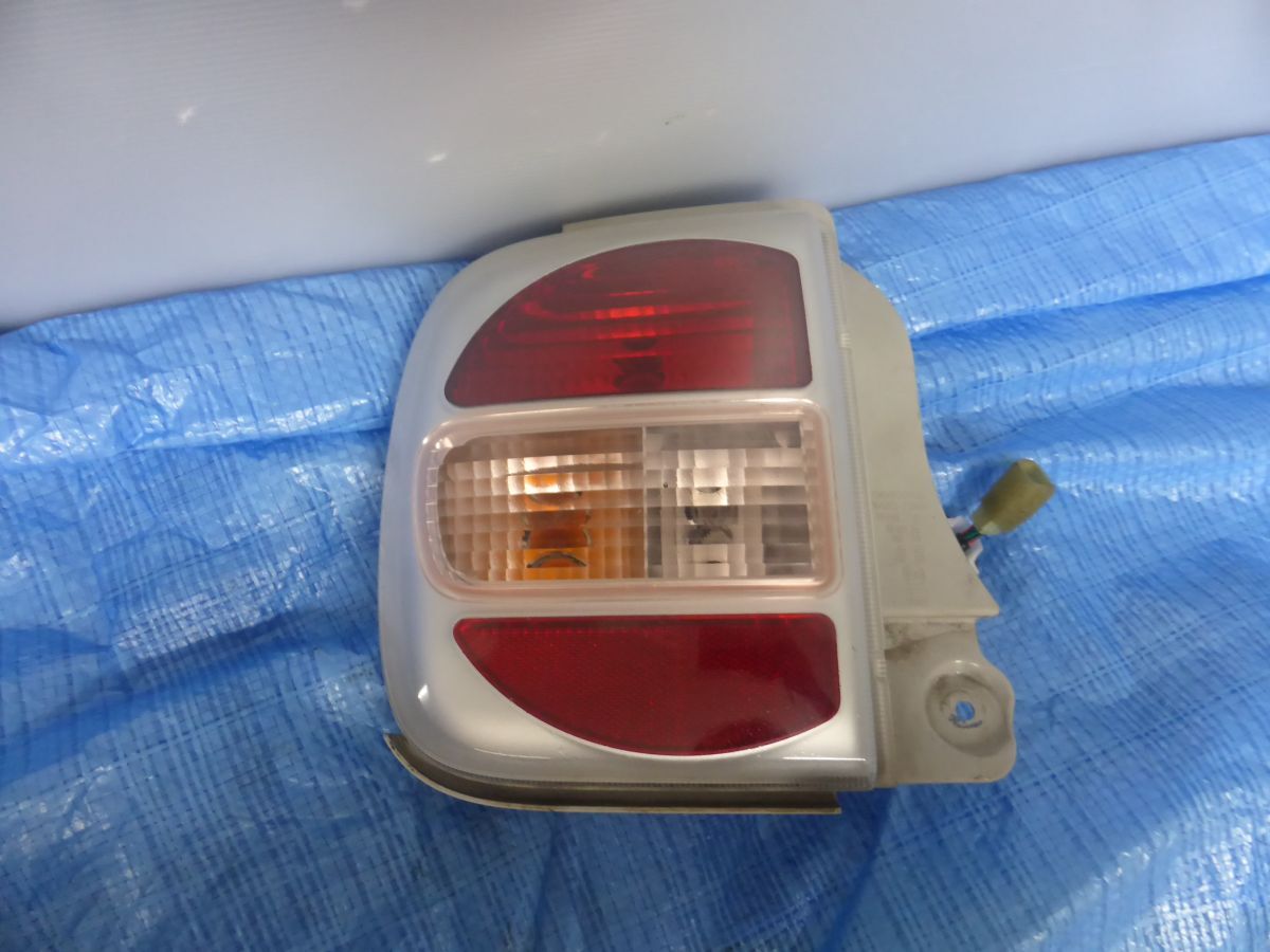 MKZ2 白 01 HE21S ラパン ★ テールランプ 右 テールレンズ TOKAIDENSO 35603-75H1 右拍卖