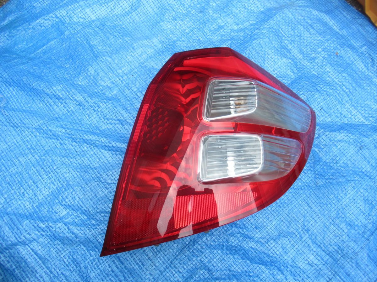9 フィット GE6 GE7 テールランプ 右 テールライト P7030拍卖