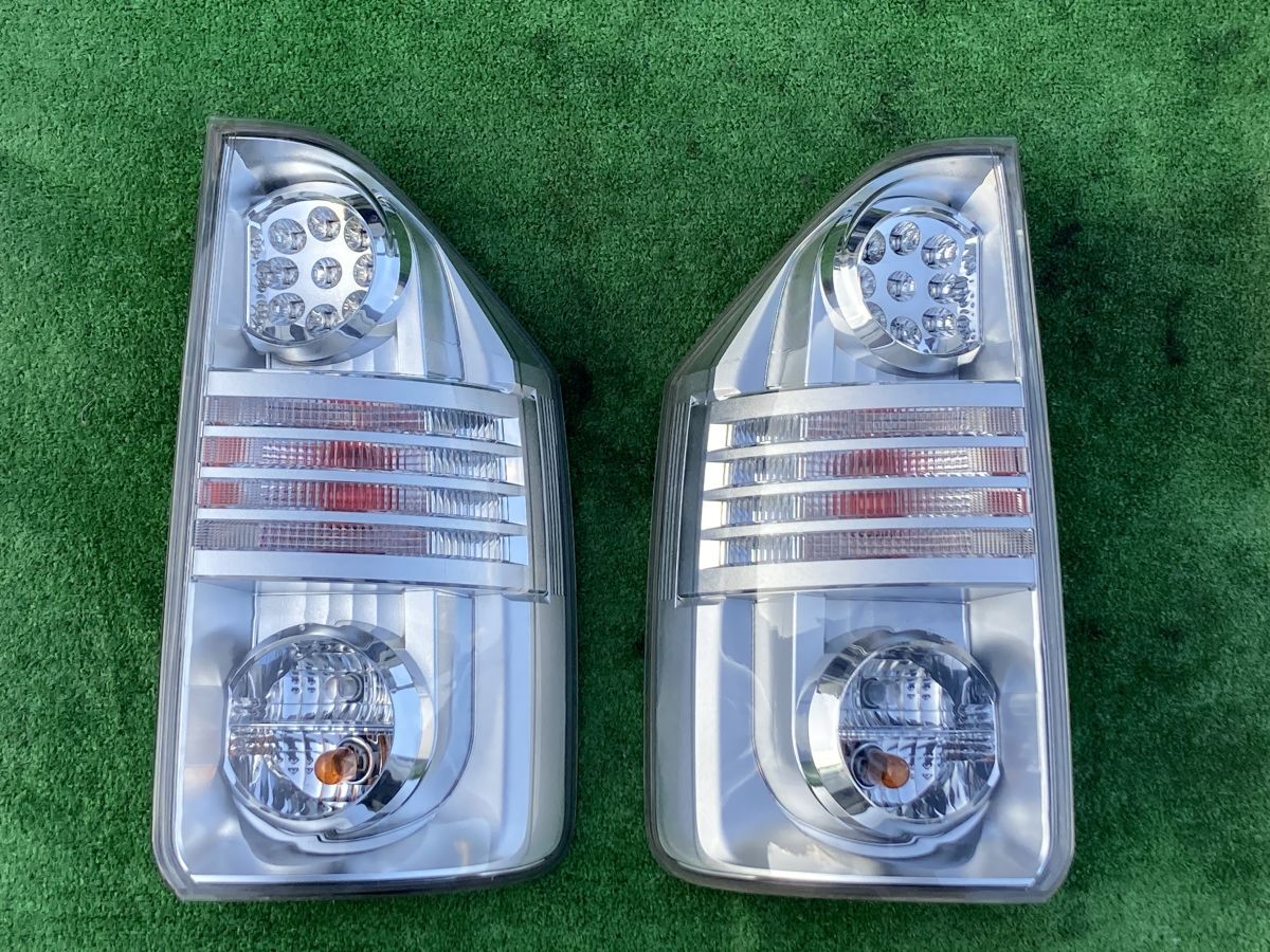 10 ヴォクシー ZRR75W 70 LED テールランプ テールライト 左右 ZS煌Ⅱ イチコー 28-199拍卖