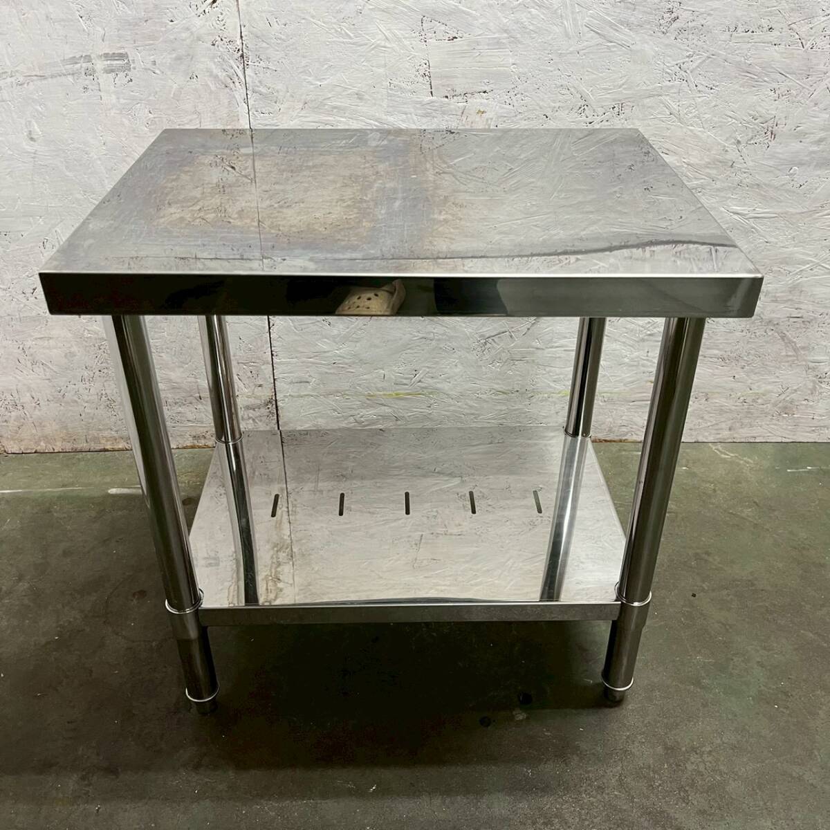 アラヤステンレス 作業台 W600×D450×H650 厨房 厨房機器 店舗 店舗用品 ステンレス作業台 高さ調節可能 中段あり 美品 Y2384拍卖