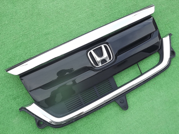 ☆微傷,送料安,ブラックパール,前期★N-BOX JF3/JF4フロントラジエーターグリル★エヌボックス,Nボックス,NBOX,純正,黒,メッキ★Re:P拍卖