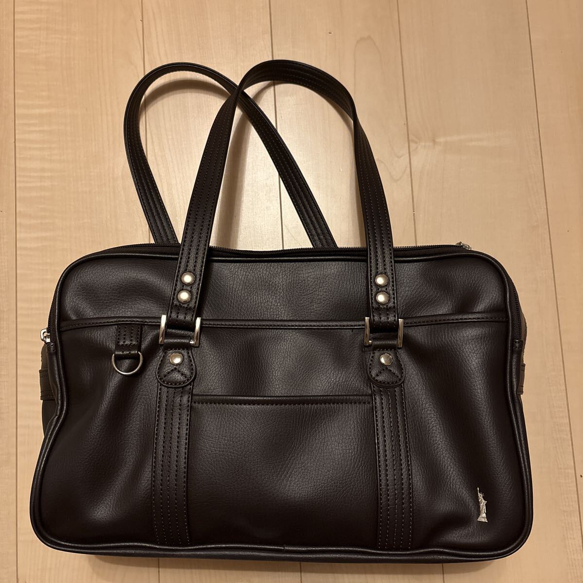 イーストボーイ スクールバッグ スクバ 大容量 EAST BOY 合皮 美品 自由の女神 2025拍卖