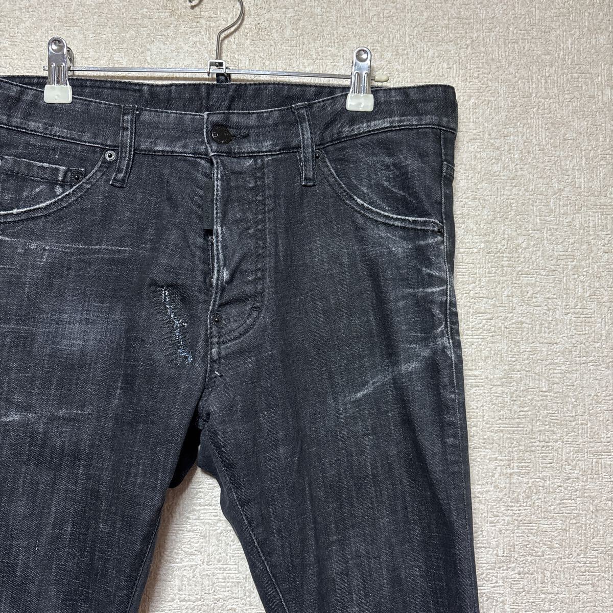 DSQUARED2 ディースクエアード ダメージジーンズ ブラック スキニーデニム ダメージ加工 ブラックデニム 48 メンズLサイズ相当拍卖