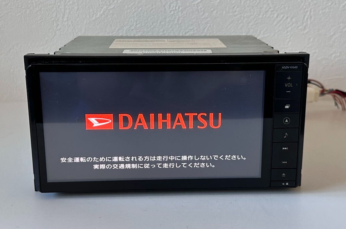 DAIHATSUダイハツ純正メモリーナビ NSZN-W64D Bluetooth/フルセグ/SD/FM/AM/USB/iPod/VTR/拍卖