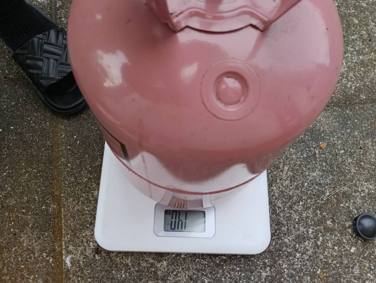 エアコン冷媒 410A 中古 総重量14Kg 新品時 Net11Kg 一度だけ使用 その後約10年ぐらい放置拍卖