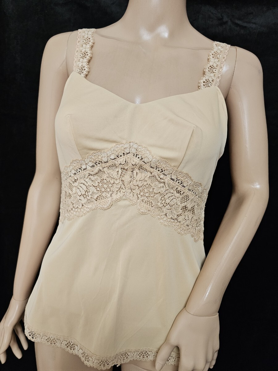 ΣD925★トリンプ Pour Moiとろすべスリップ 拍卖