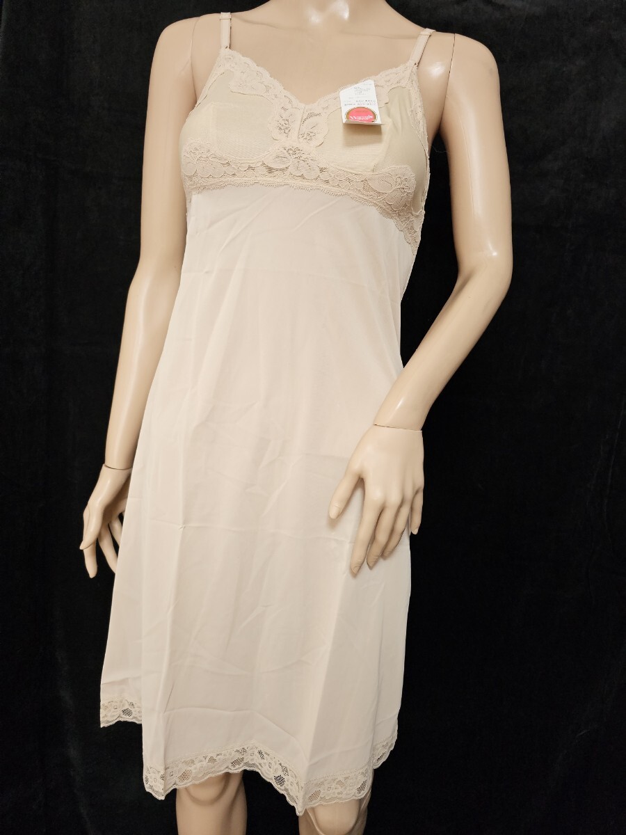 ΣD935★Wacoalフィットラインスリップ 拍卖