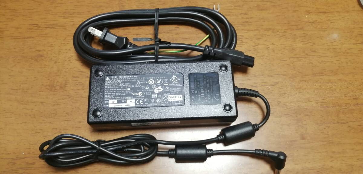 美品/中古/DELTA デルタ/SADP-135EB B/19V/7.1A/純正 ACアダプタ acer aspire拍卖