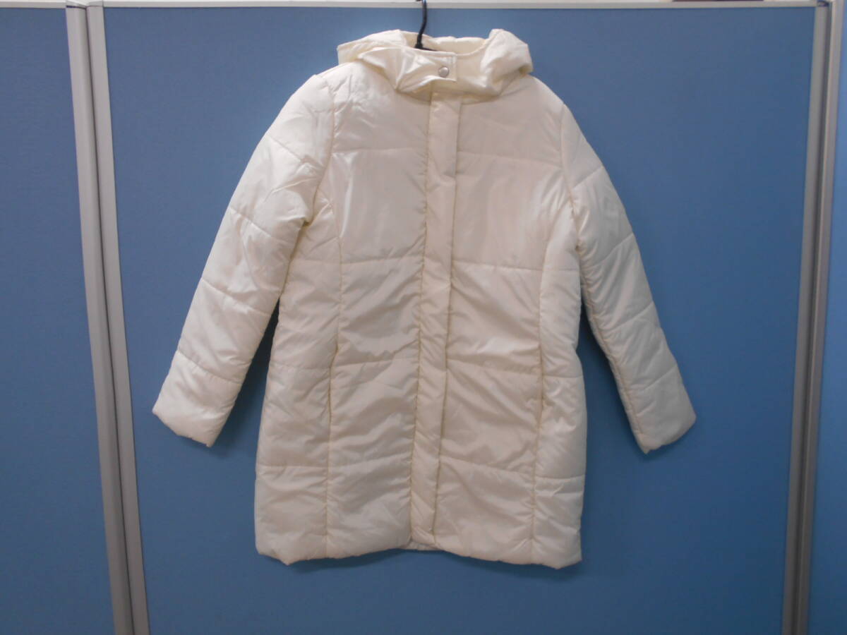 美品 CECIL McBEE セシルマクビー ダウン ホワイト Mサイズ拍卖